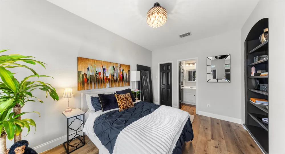 18702 Venture Drive Point Venture, TX 78645