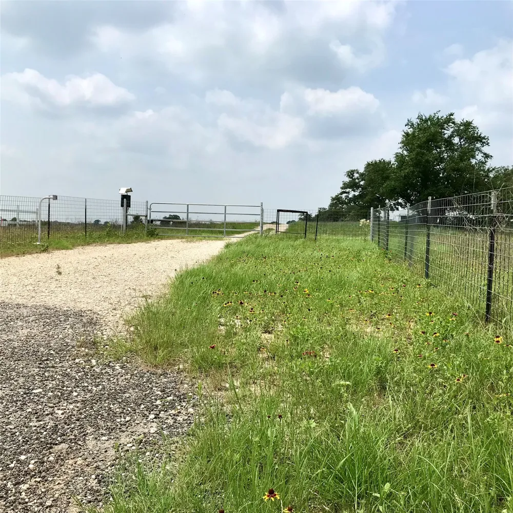 1672 Sayers Tract 4 Road Bastrop, TX 78602
