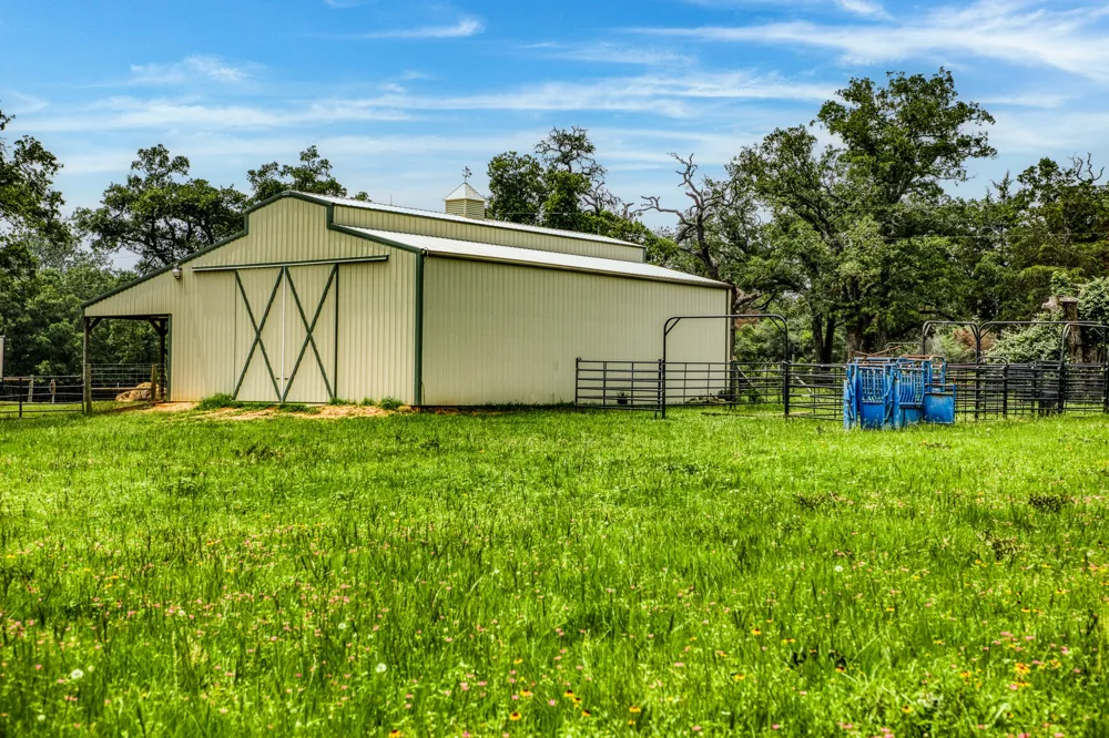 10610 CR 322 Caldwell, TX 77836