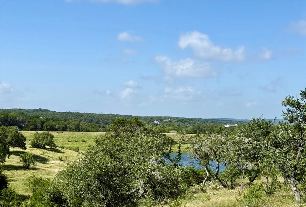 36 Mustang Valley Trail Wimberley, TX 78676