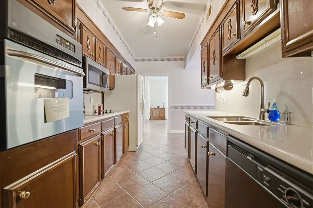 3678 Hidden Drive #1702 San Antonio, TX 78217