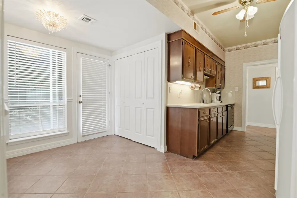 3678 Hidden Drive #1702 San Antonio, TX 78217