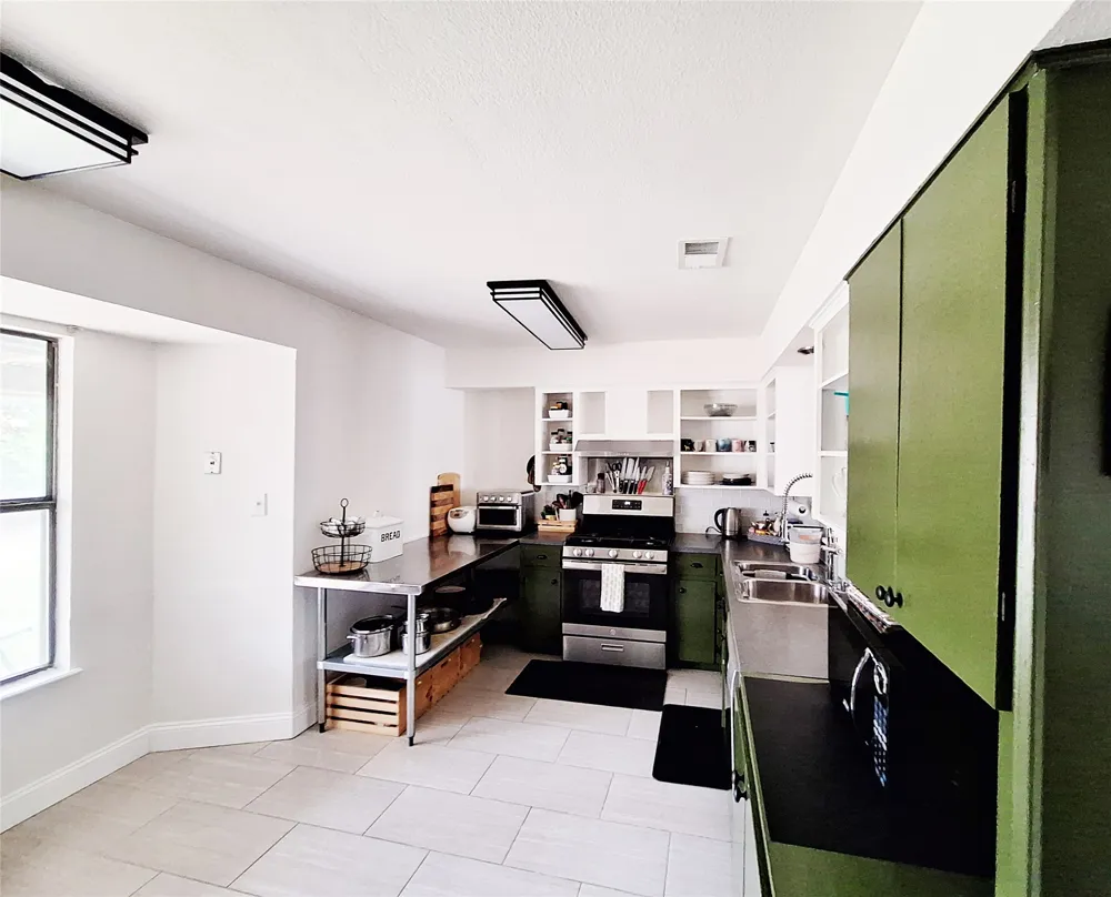 6001 Leisure Run Road Austin, TX 78745