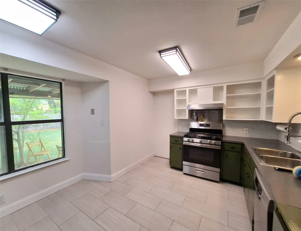 6001 Leisure Run Road Austin, TX 78745