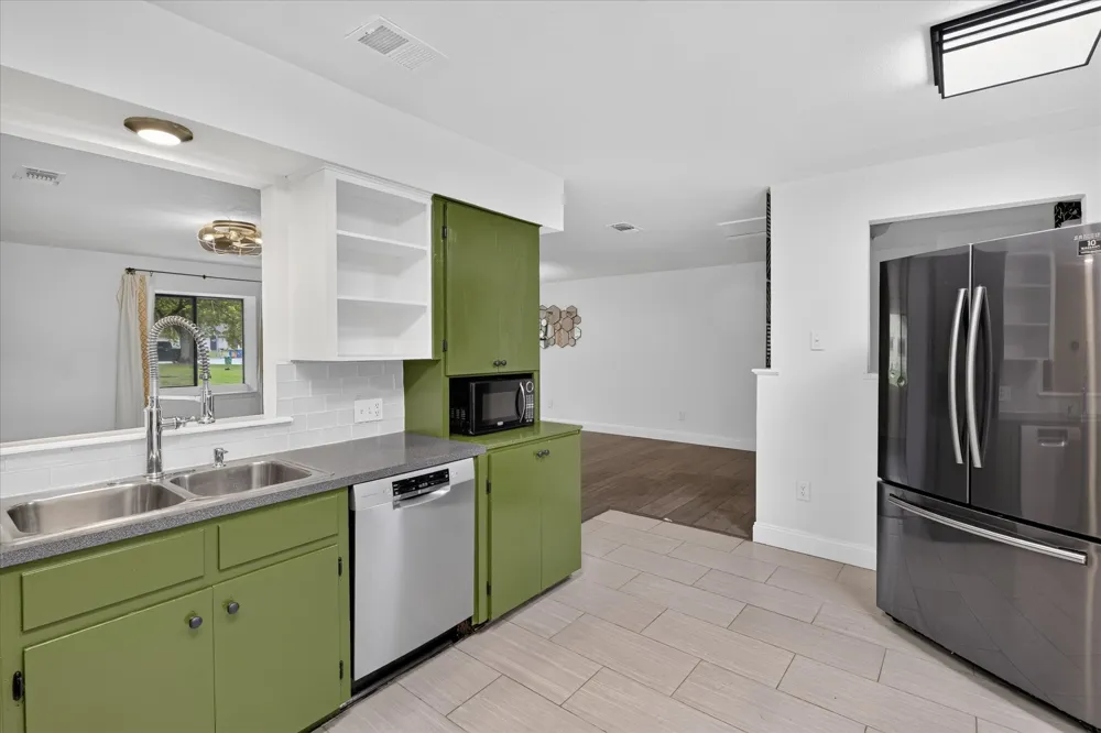 6001 Leisure Run Road Austin, TX 78745