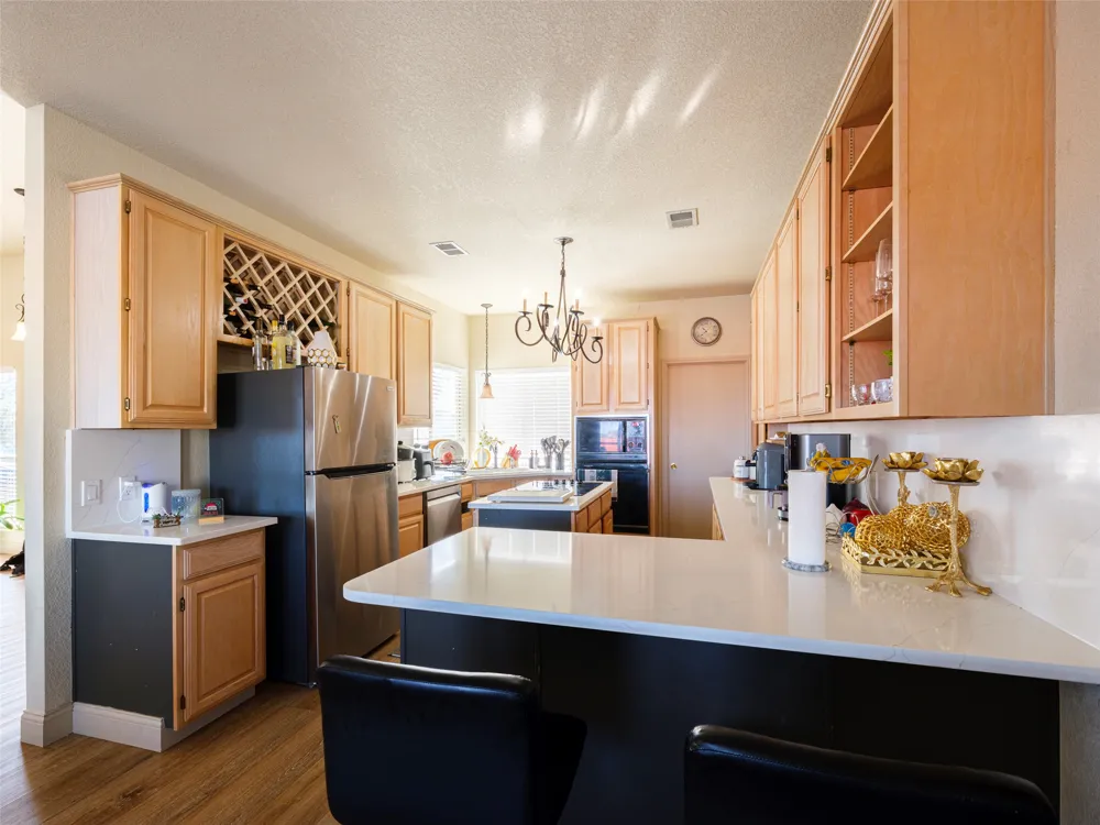 80 Family Circle Hutto, TX 78634