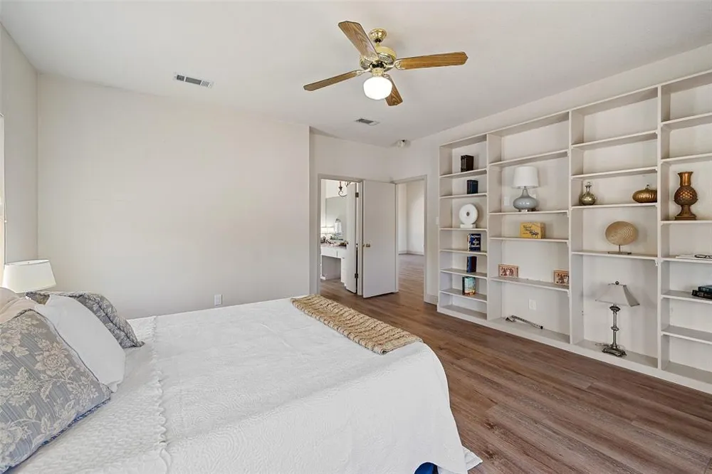80 Family Circle Hutto, TX 78634