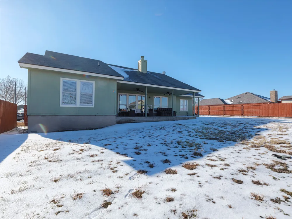 80 Family Circle Hutto, TX 78634