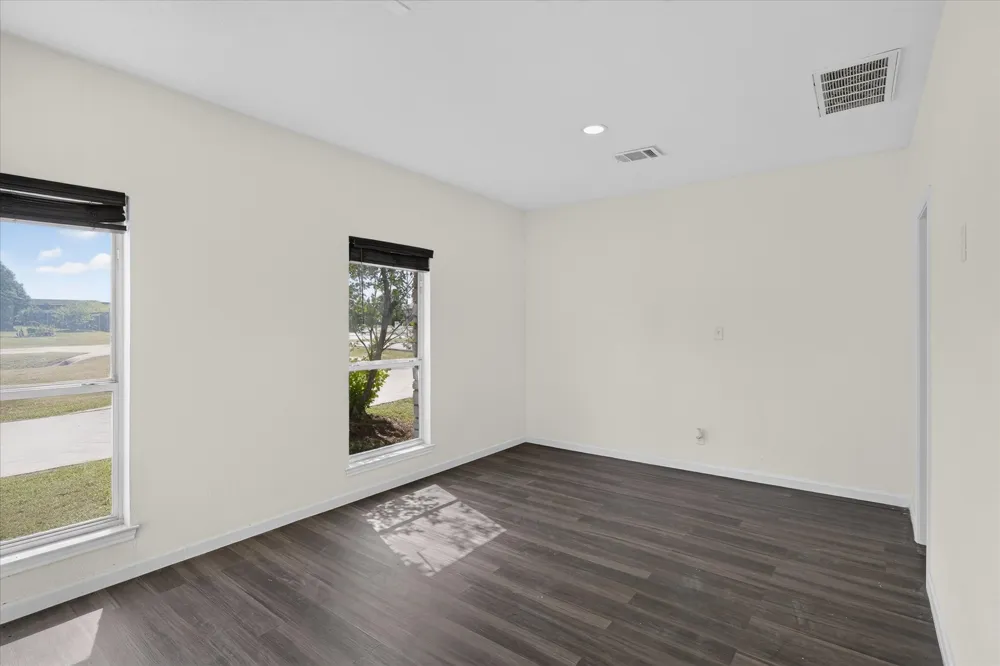 80 Family Circle Hutto, TX 78634