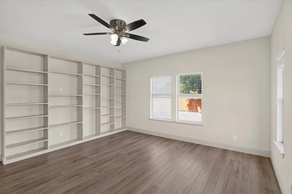 80 Family Circle Hutto, TX 78634