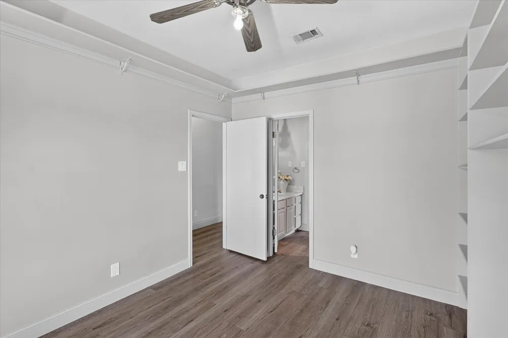 80 Family Circle Hutto, TX 78634