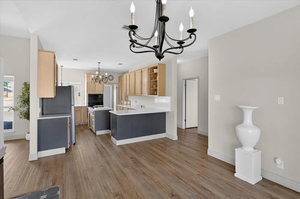 80 Family Circle Hutto, TX 78634