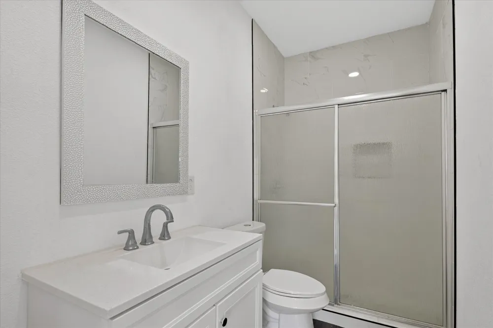 80 Family Circle Hutto, TX 78634