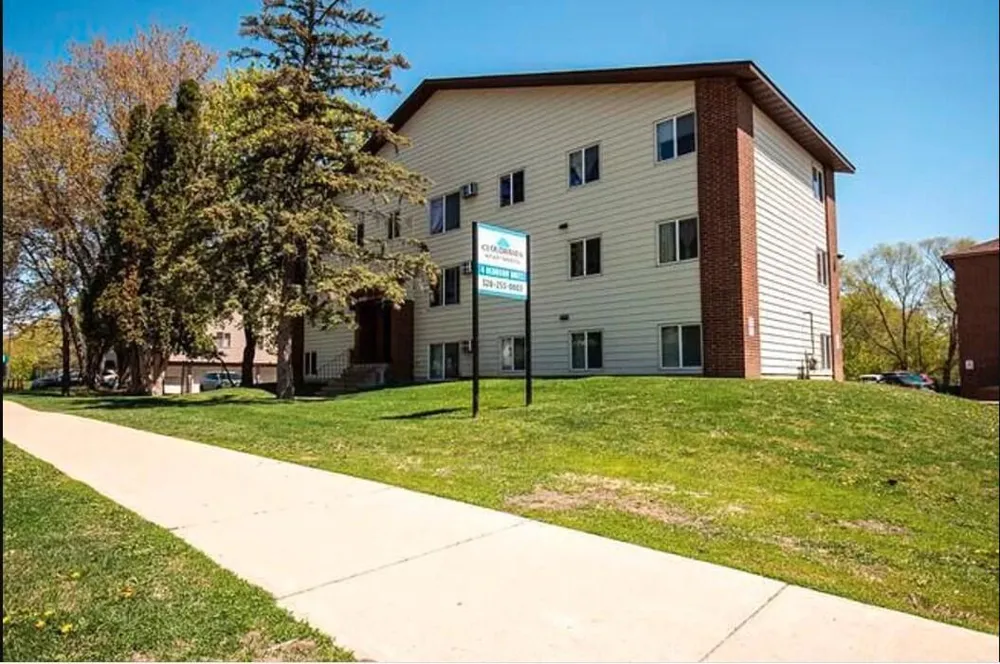 1420 6th Avenue S #104 Saint Cloud, MN 56301
