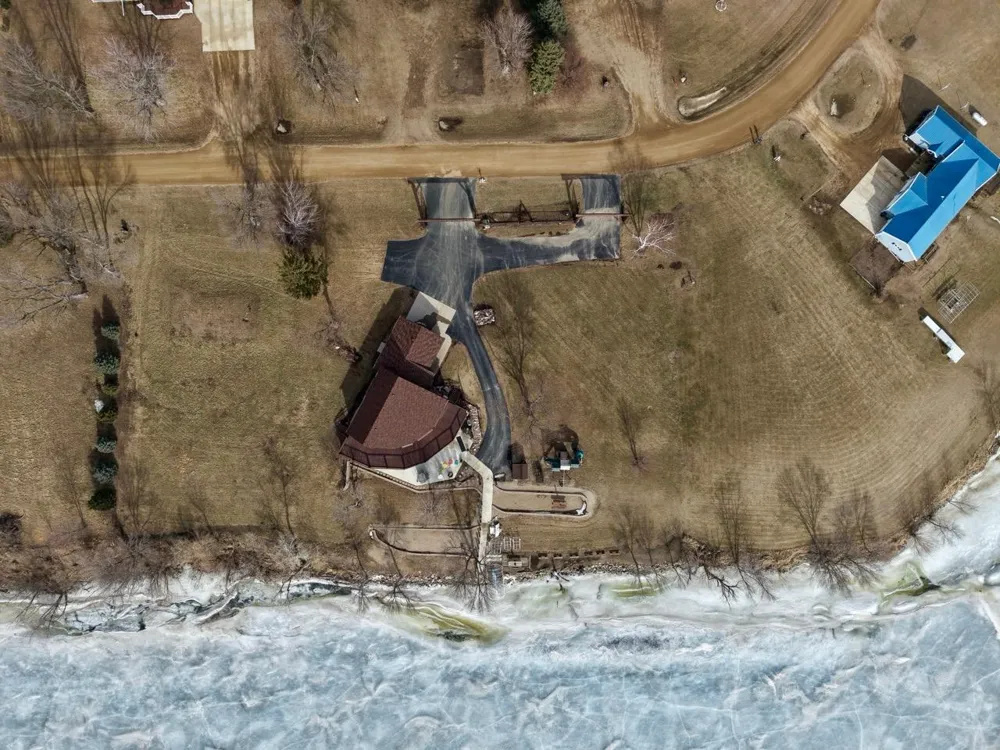 11 Lime Lake Drive Avoca, MN 56114