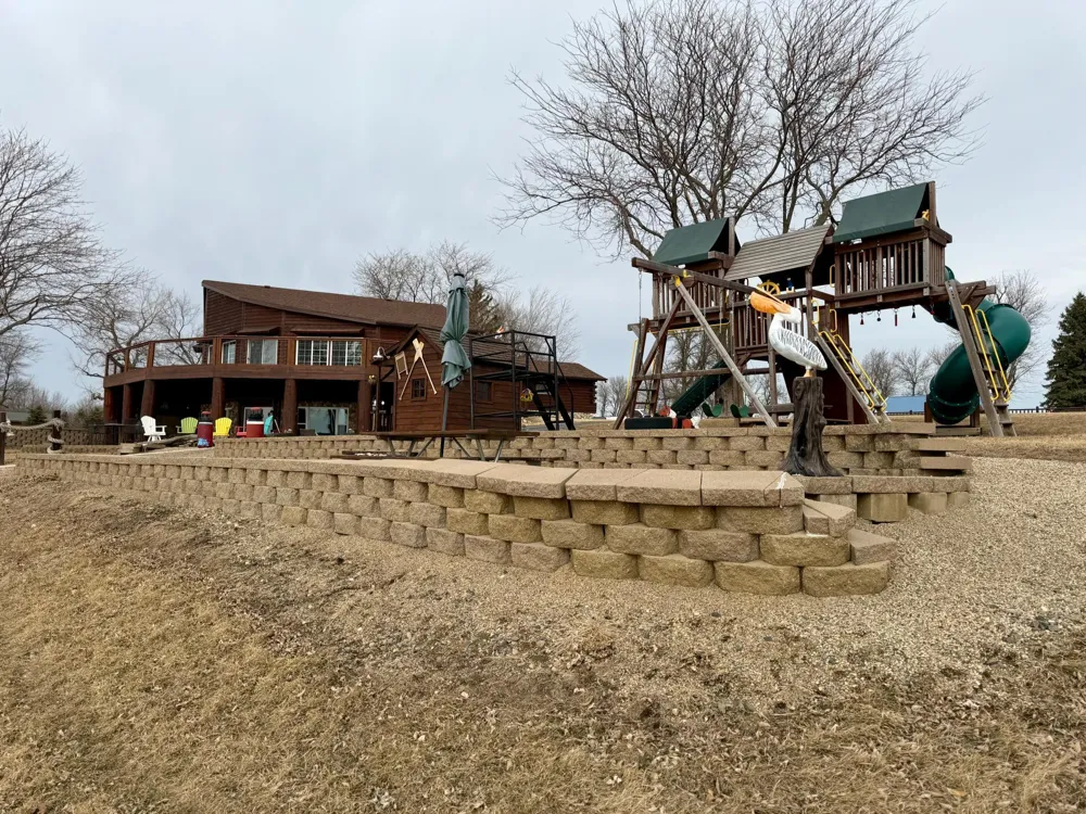 11 Lime Lake Drive Avoca, MN 56114