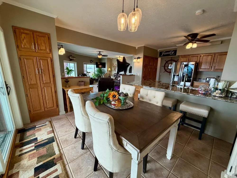 11 Lime Lake Drive Avoca, MN 56114