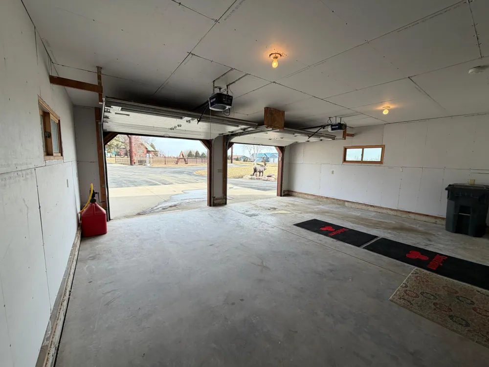 11 Lime Lake Drive Avoca, MN 56114