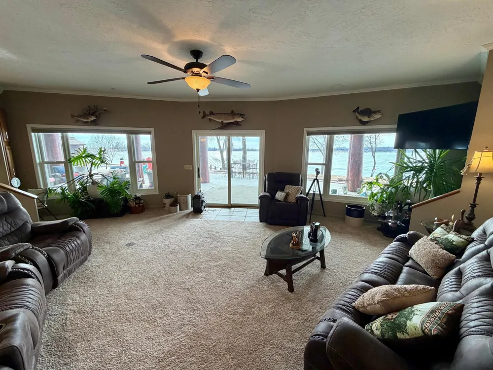 11 Lime Lake Drive Avoca, MN 56114