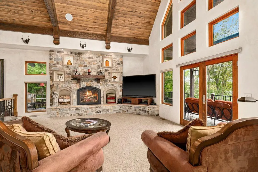 3993 Scenic View Road Moose Lake, MN 55767