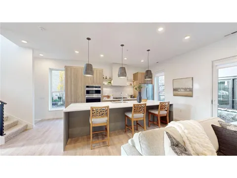 2 West Drive