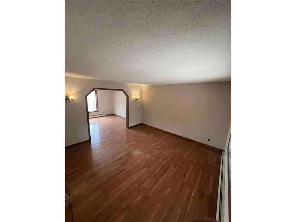 939 Lois Lane Circle Pines, MN 55014