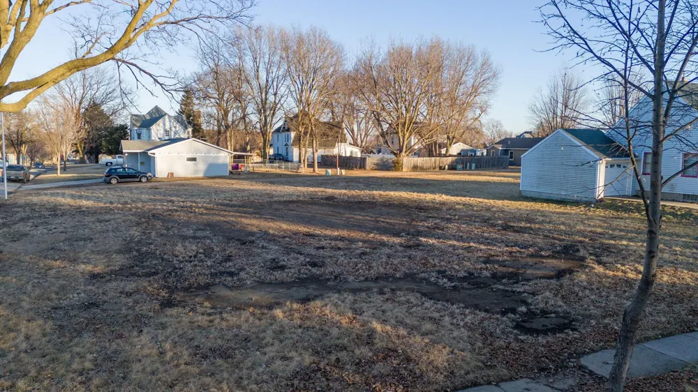 518 NE Park Street Luverne, MN 56156