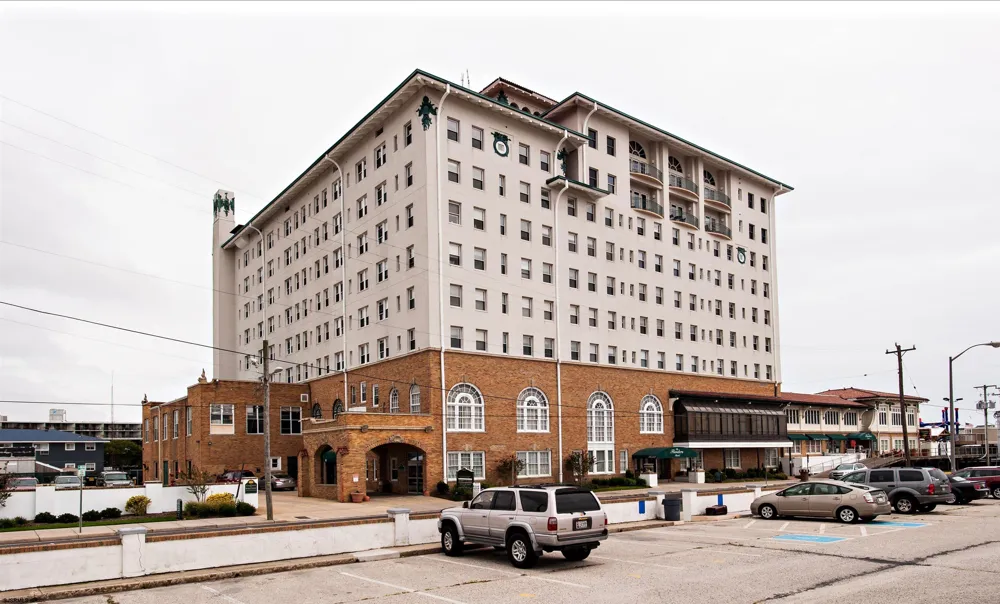 719 E 11th Street #410