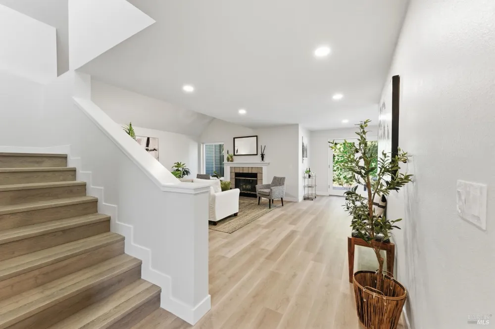 1530 Voorhees Circle St. Helena, CA 94574