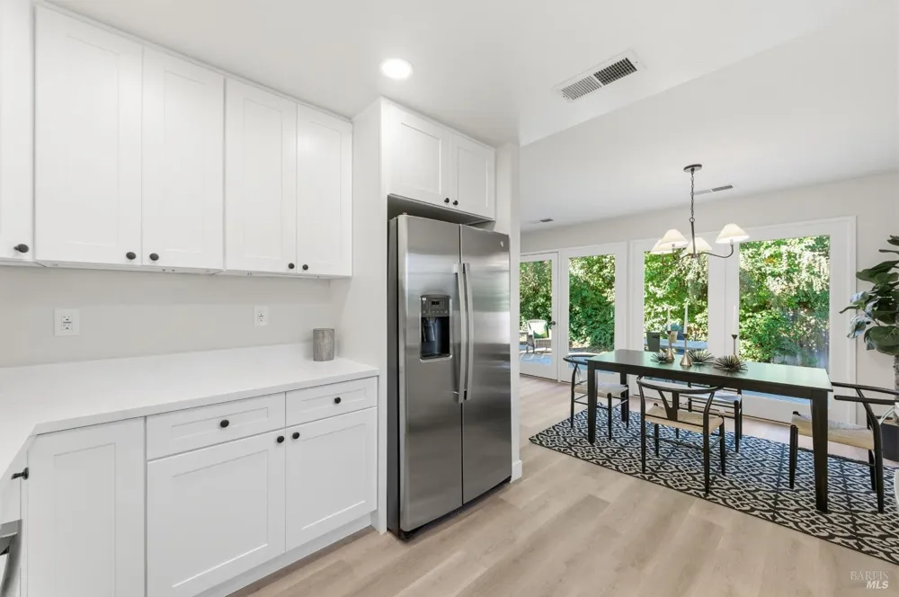 1530 Voorhees Circle St. Helena, CA 94574