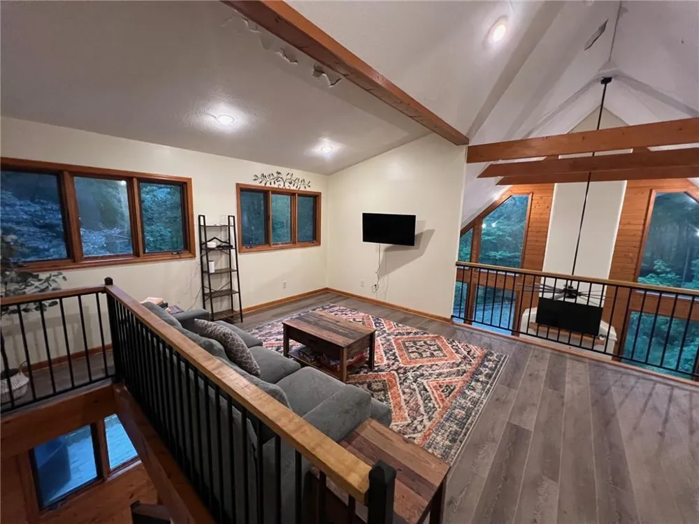 258 Ber Weg Helen, GA 30545