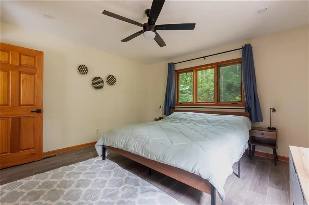 258 Ber Weg Helen, GA 30545