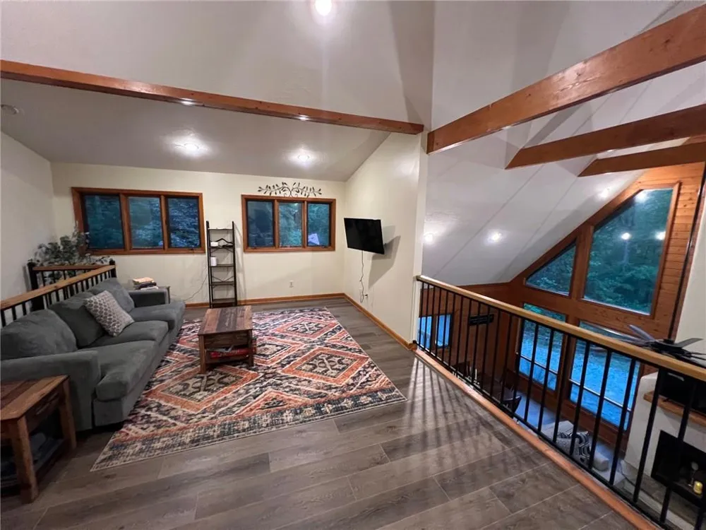 258 Ber Weg Helen, GA 30545