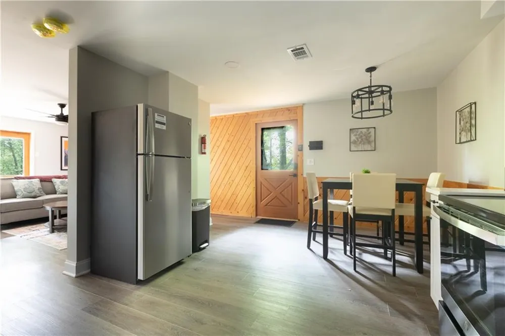 258 Ber Weg Helen, GA 30545
