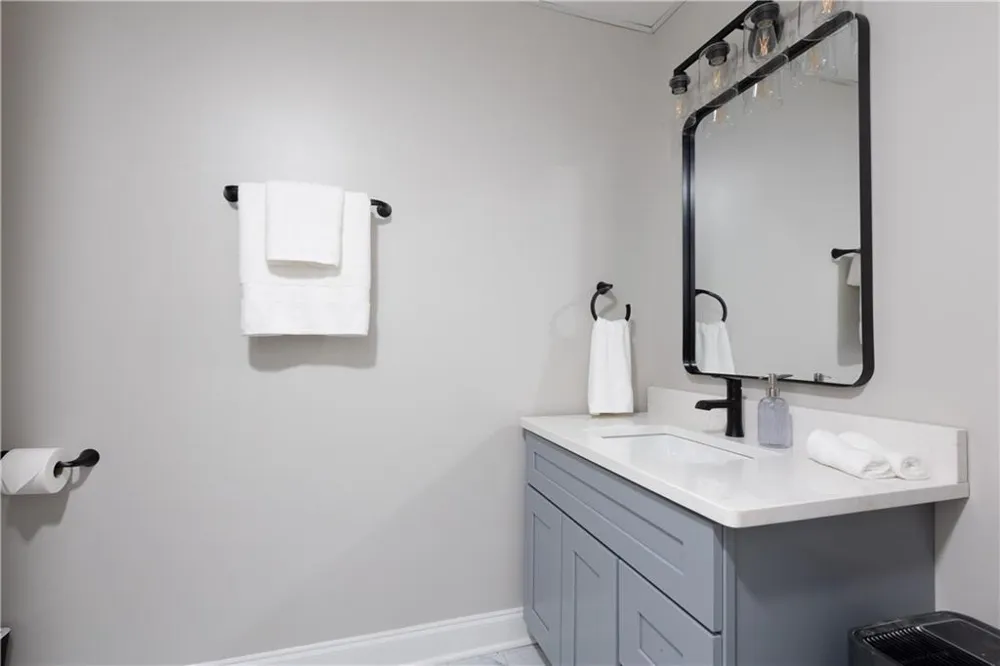 258 Ber Weg Helen, GA 30545