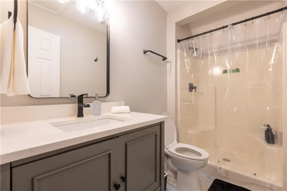 258 Ber Weg Helen, GA 30545