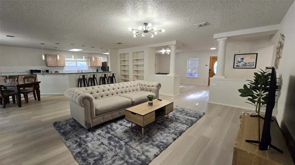 5256 Chessie Circle Haltom City, TX 76137