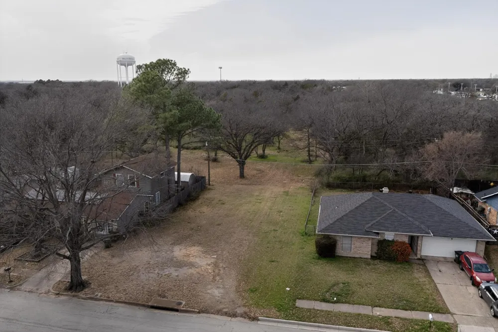 3800 Pioneer Road Balch Springs, TX 75180