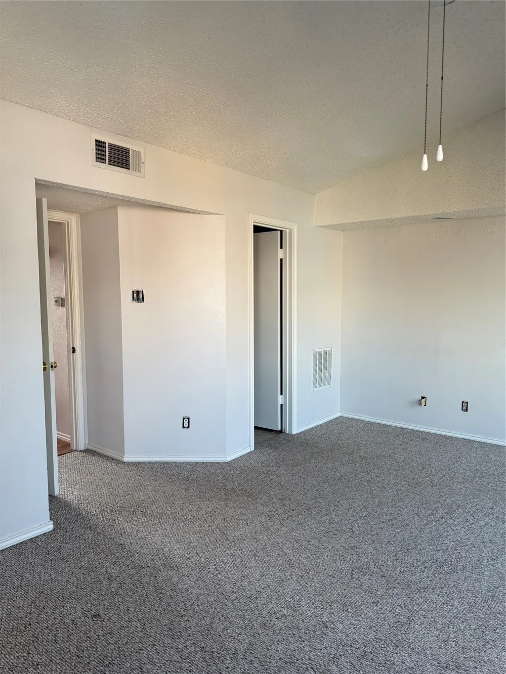3101 Townbluff Drive #822 Plano, TX 75075