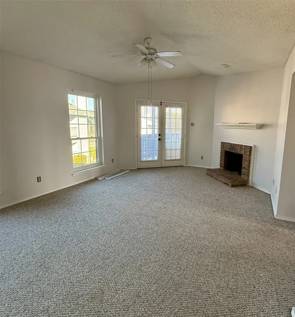 3101 Townbluff Drive #822 Plano, TX 75075