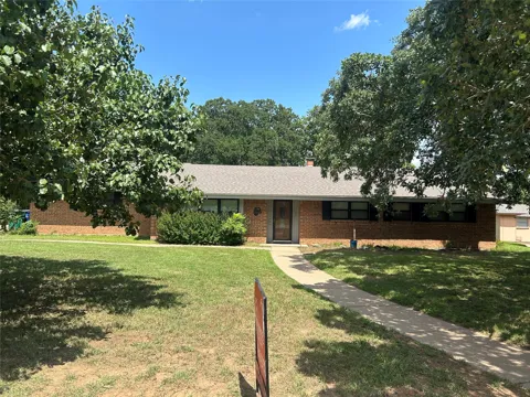 1103 Rolling Hills Drive S