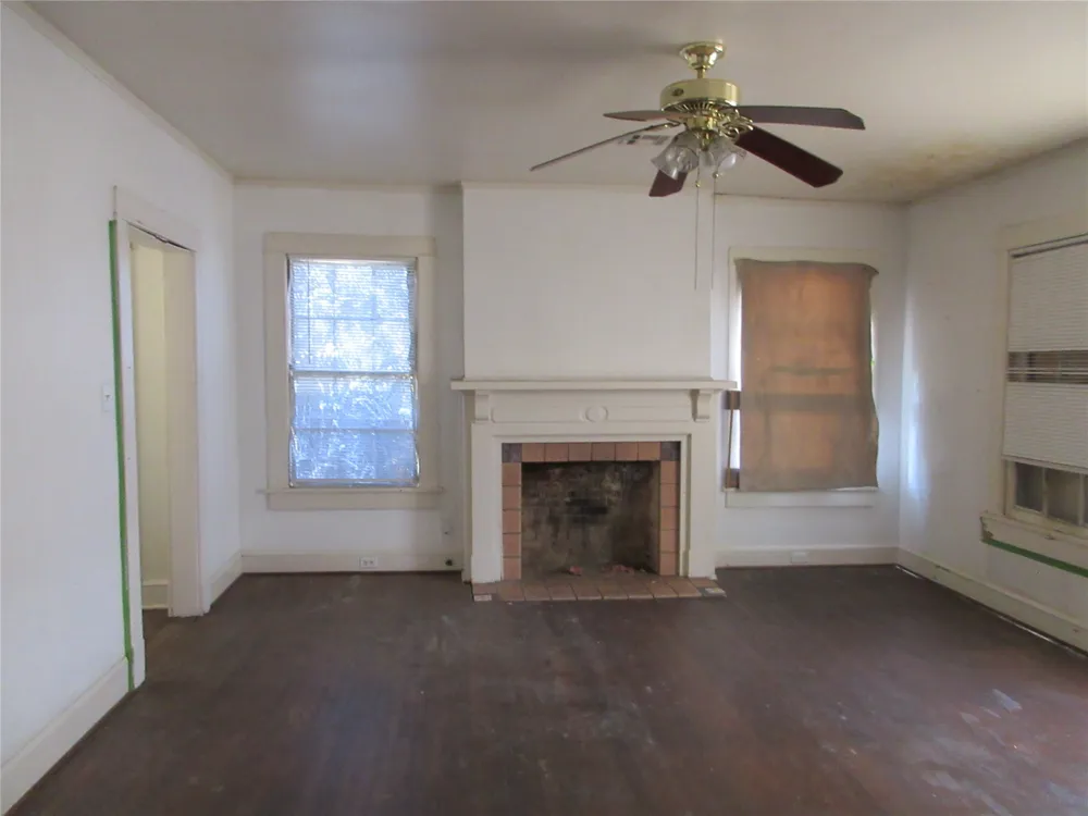 916 Ward Marlin, TX 76661
