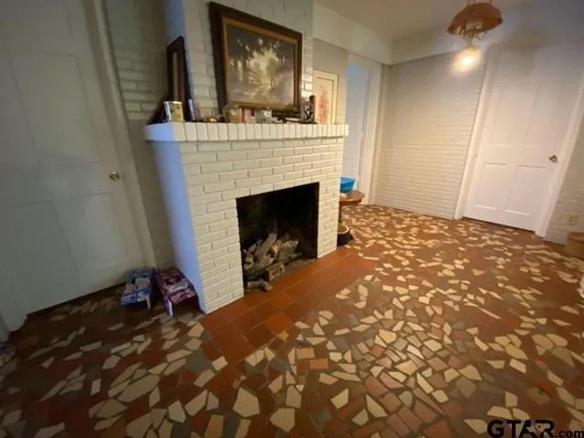 1 Wanda Court Marshall, TX 75670