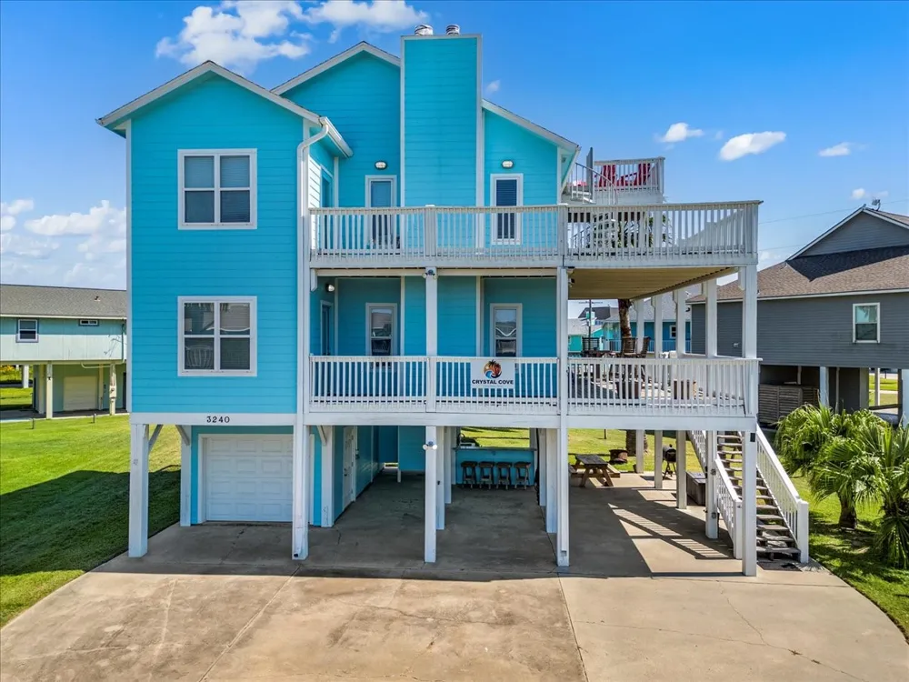 3240 Castle Drive Crystal Beach, TX 77650