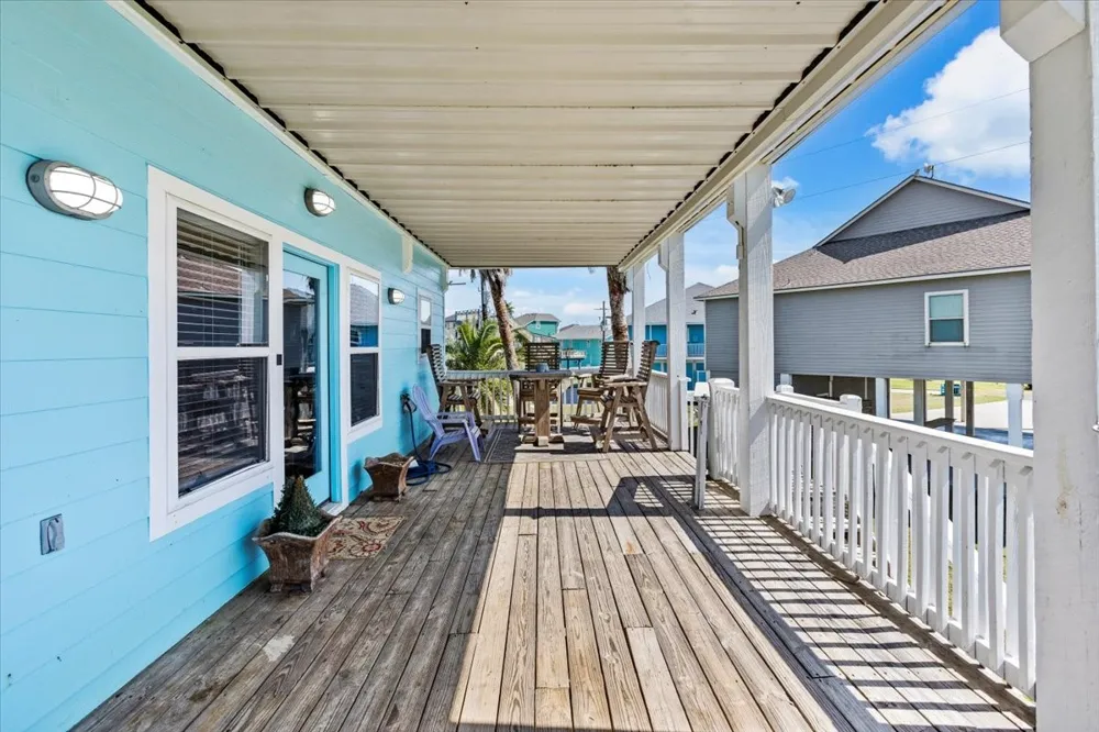 3240 Castle Drive Crystal Beach, TX 77650
