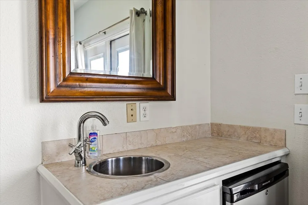 3240 Castle Drive Crystal Beach, TX 77650