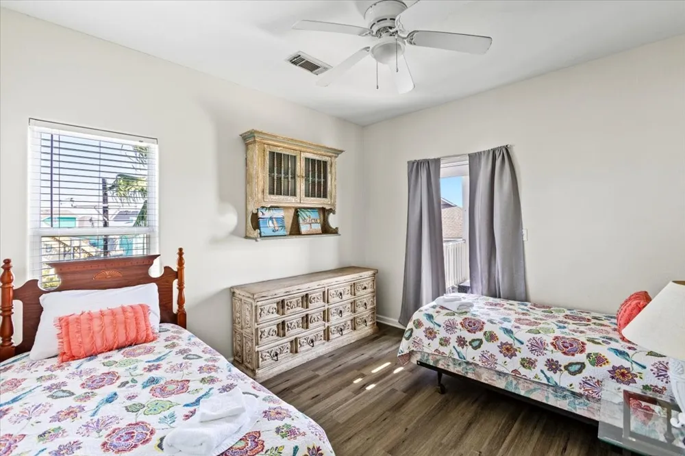 3240 Castle Drive Crystal Beach, TX 77650