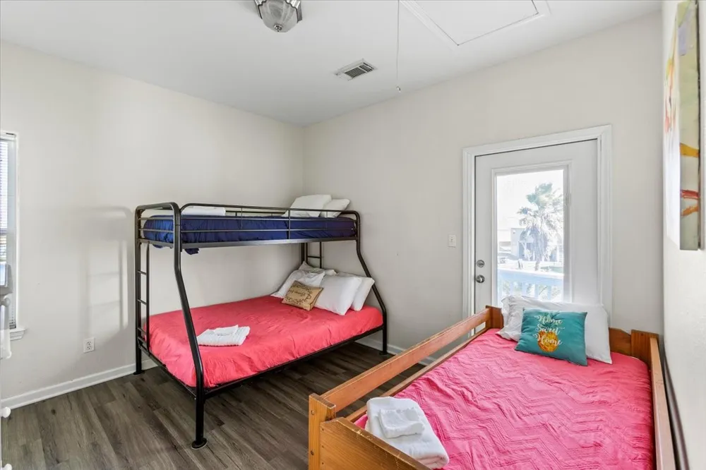 3240 Castle Drive Crystal Beach, TX 77650