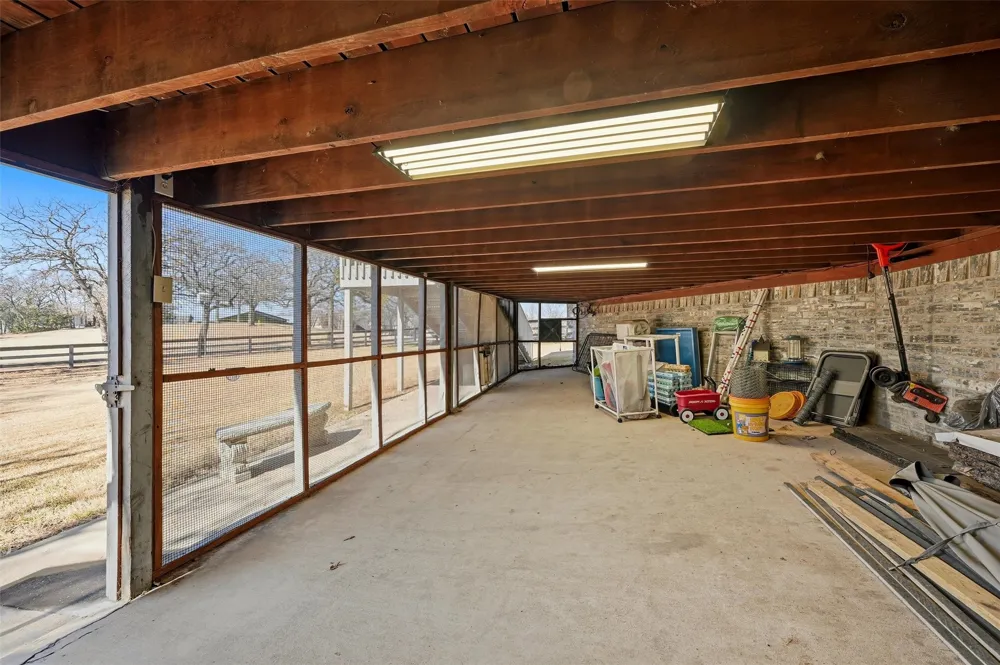 231 Cayuga Trail Lake Kiowa, TX 76240