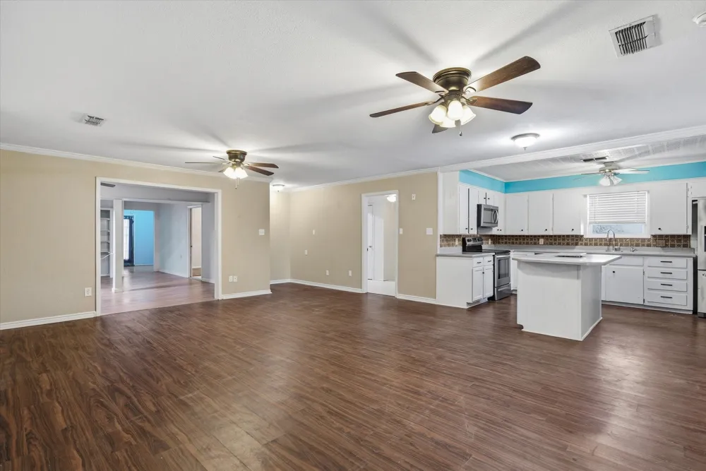 1729 Elliot Drive Canton, TX 75103